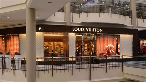 louis vuitton u site louisvuitton.com|Louis Vuitton us store locations.